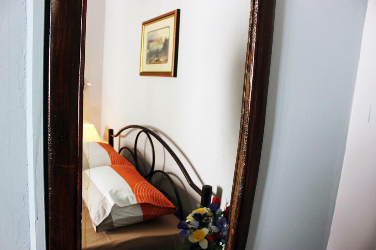 Meteora Mansion - Traditional Apt 3Bd - Rocks View Kalambaka Bagian luar foto